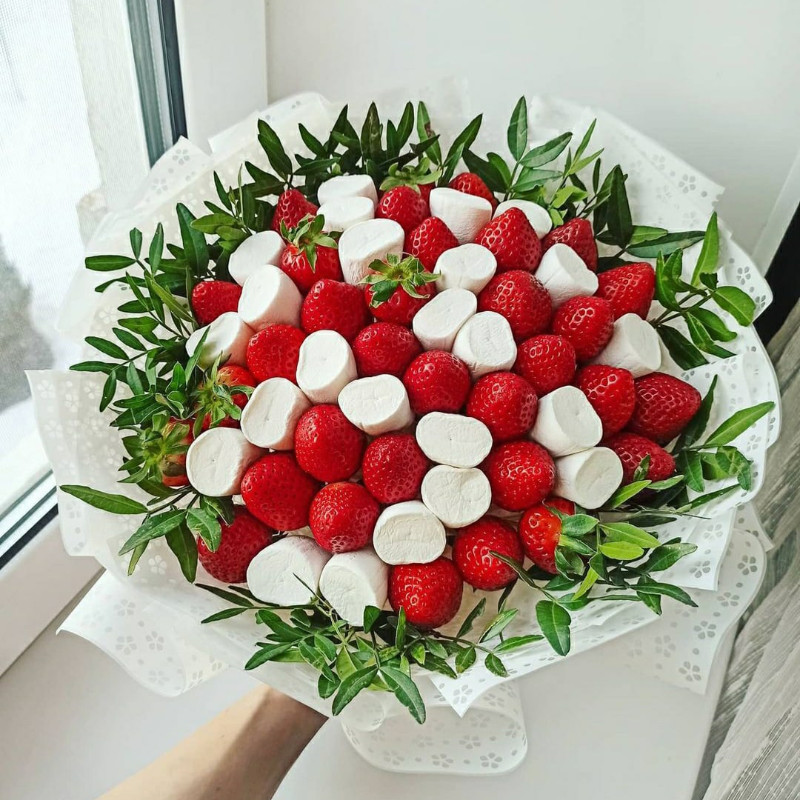 Букет из клубники 25. Клубника с зефиром Букет из клубники 25. Клубника с зефиром